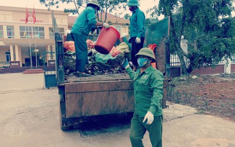 Xã Thành An ra quân dọn dẹp vệ sinh môi trường đường làng ngõ xóm