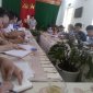 Đồng chí Nguyễn Văn Mạnh - Ủy viên Ban thường vụ huyện Ủy - Phó Chủ tịch UBND huyện Thạch Thành kiểm tra tiến độ xây dựng Nông thôn mới nâng cao xã Thành An